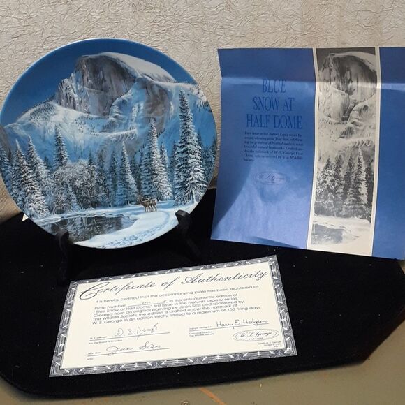 BLUE SNOW AT HALF DOME BRADFORD EXCHANGE COLLECTOR PLATE: BY JEAN SIAS - Picture 1 of 6
